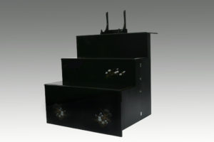 後飾り三尺三段黒塗蒔絵入り